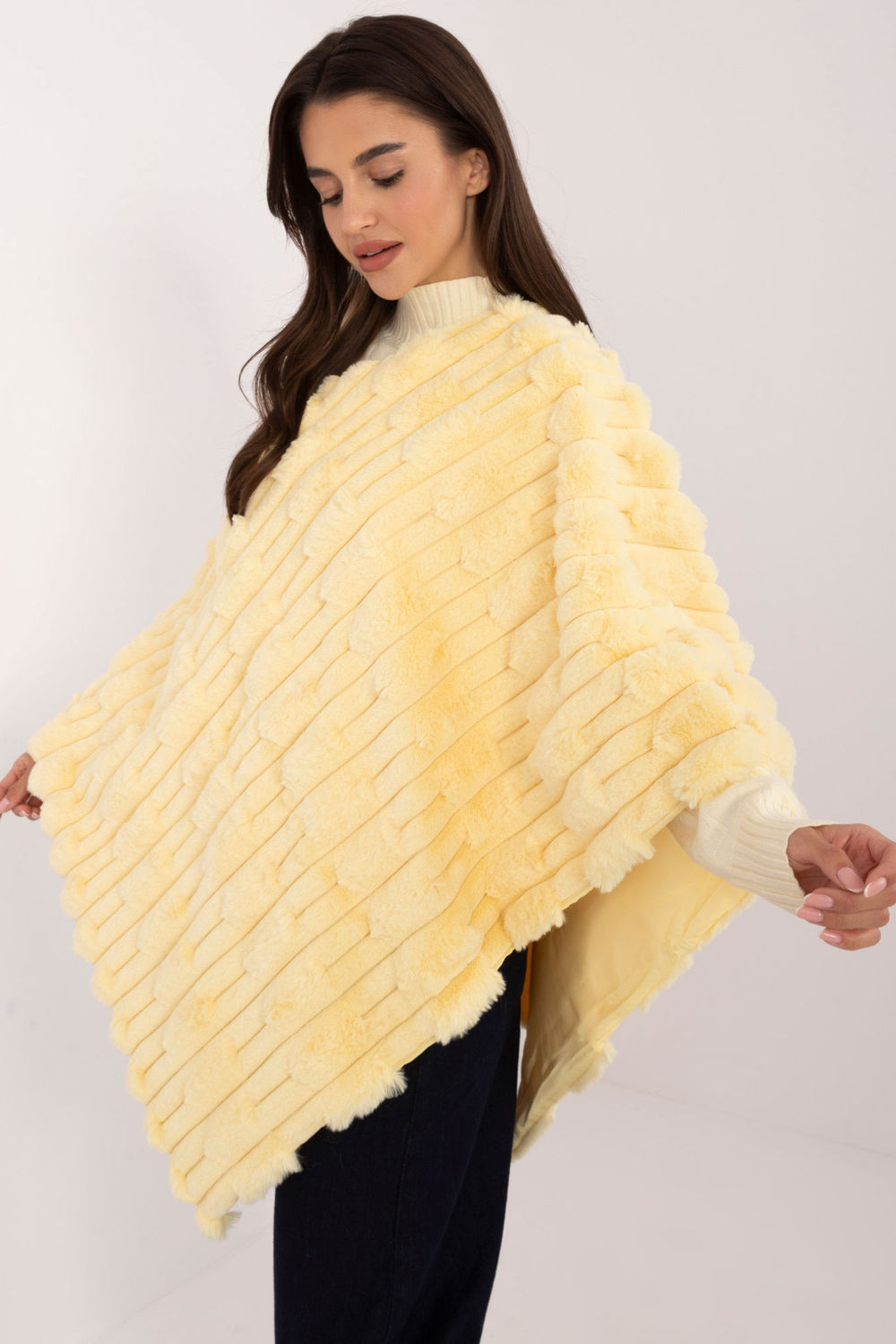 Poncho femme AT — jaune