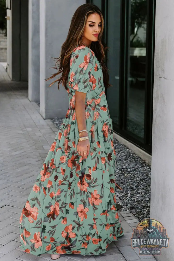 Robe longue à imprimé floral ardent et à volants col en V manches courtes bleu ciel - Dresses/Maxi Dresses