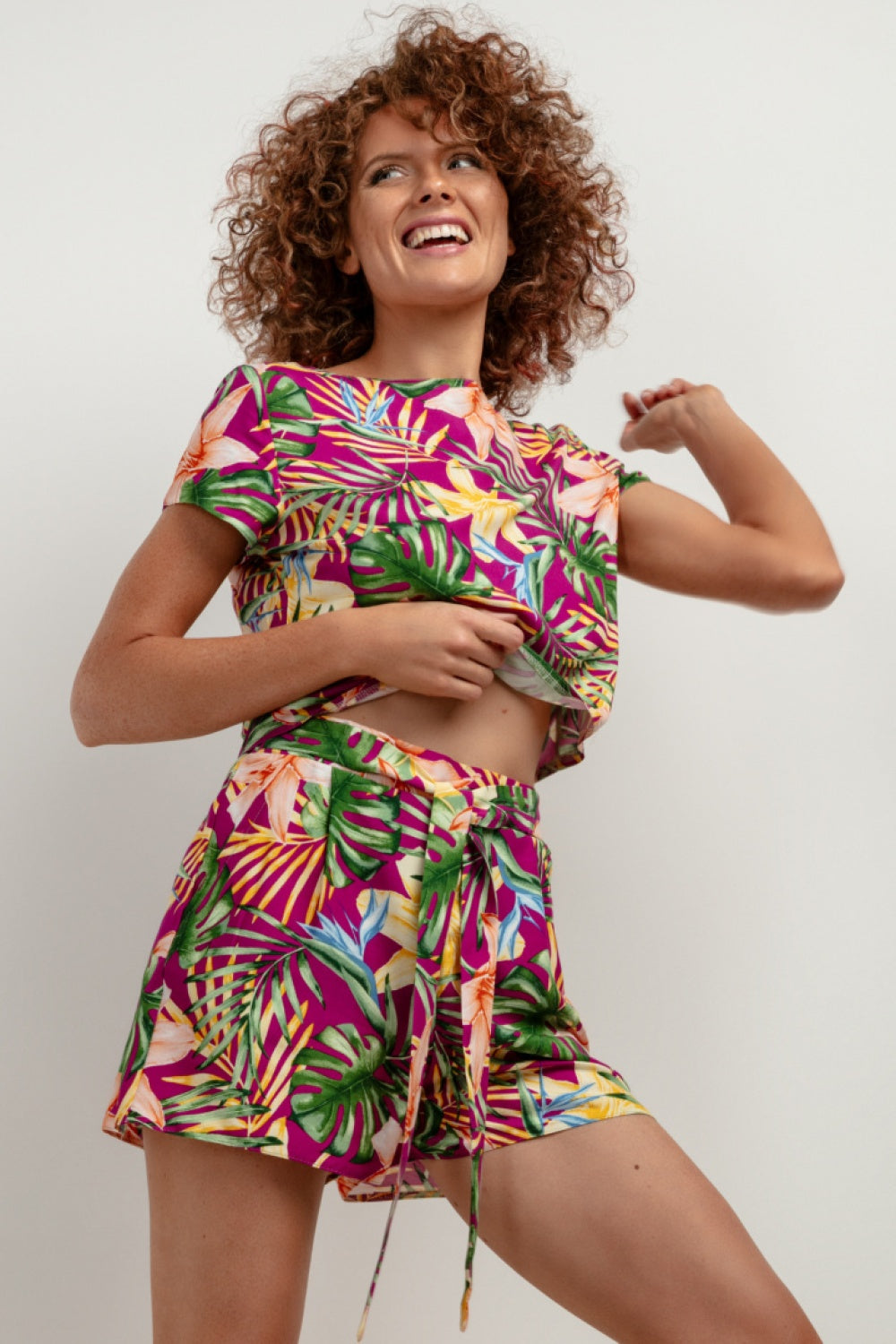 Chaussures à talons femme Tessita Shorts Shorts — multicouleur