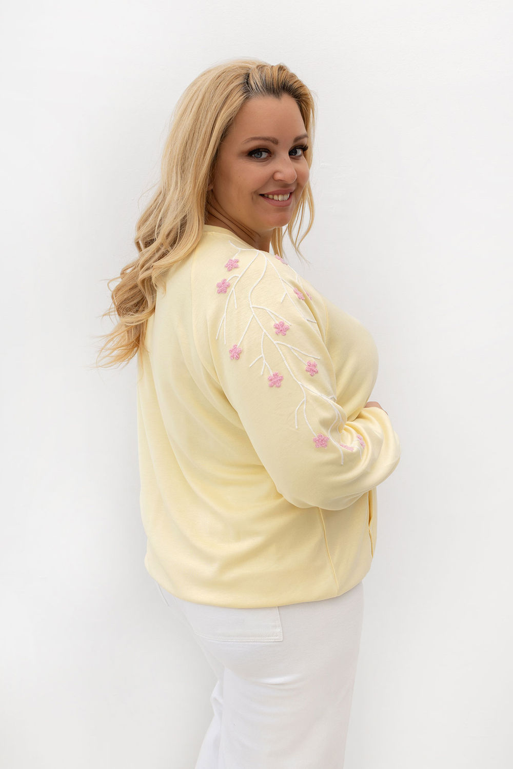 T-shirt femme Relevance Sweatshirt Sweatshirt — jaune