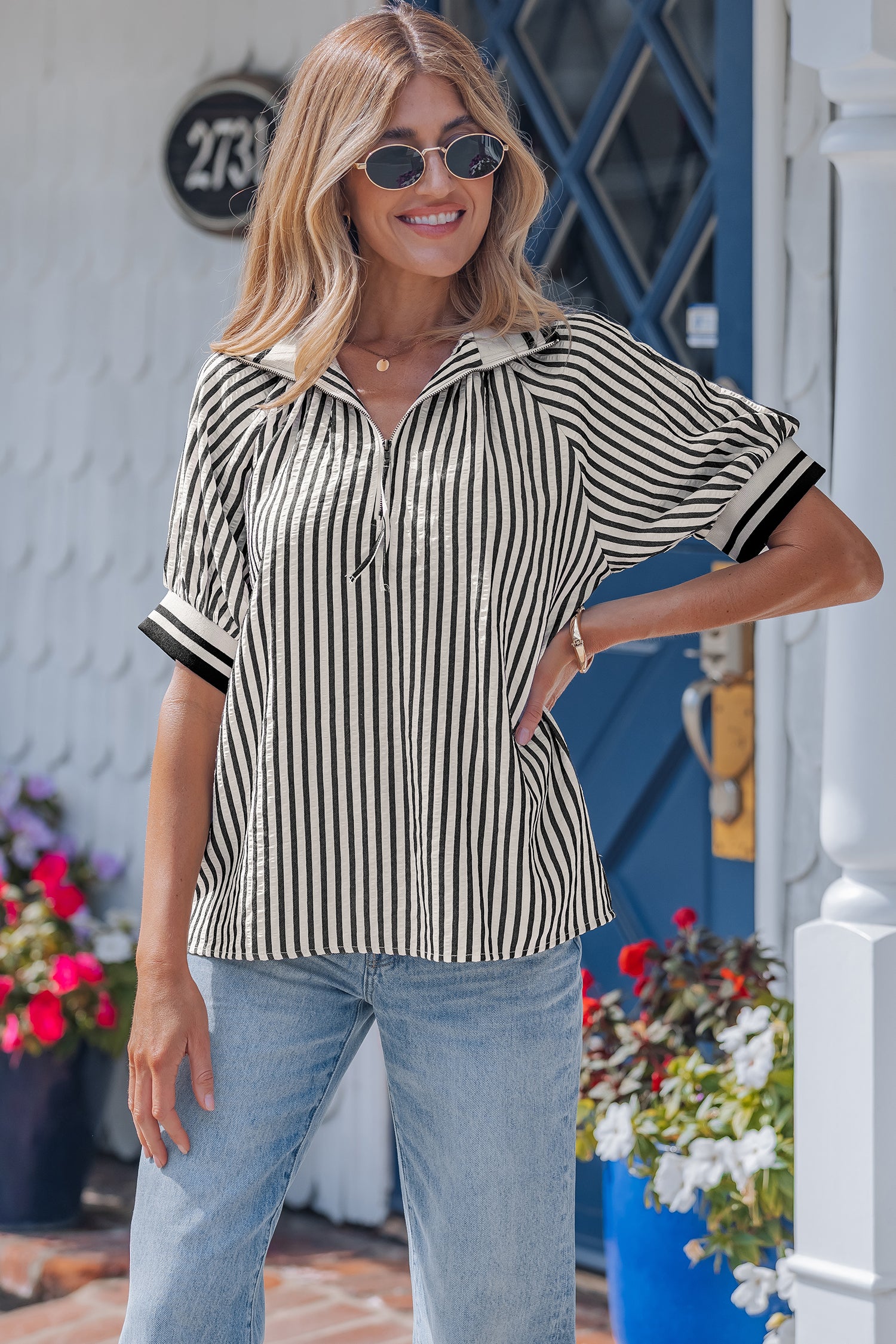Short femme rayé, zip, manches bouffantes — noir