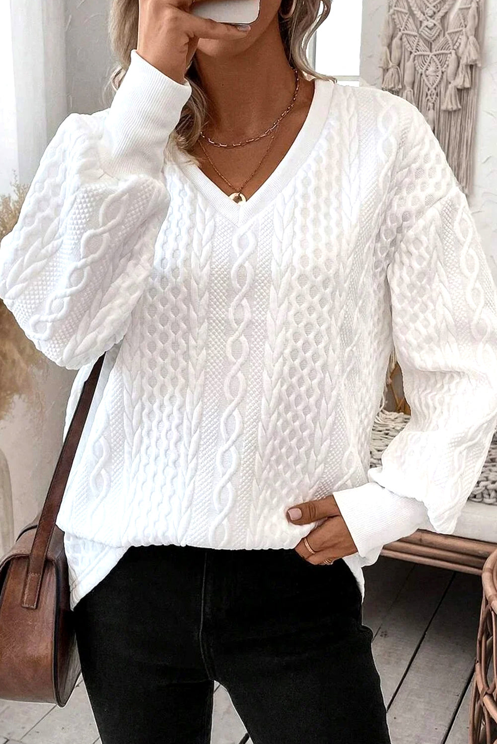 Haut femme en maille, épaules tombantes, col V, uni — blanc