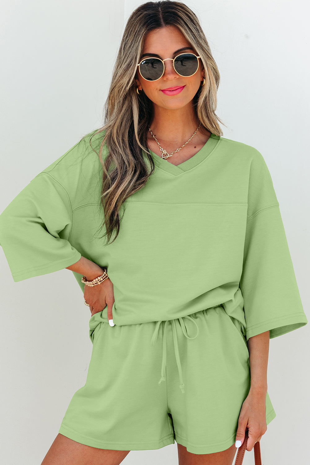 Short femme manches 3/4, col V, ample, uni — vert