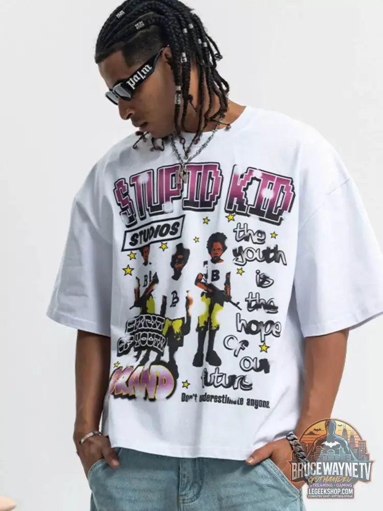 T-shirt homme graphique à col rond et manches courtes avec design coloré marqué par des personnages stylisés