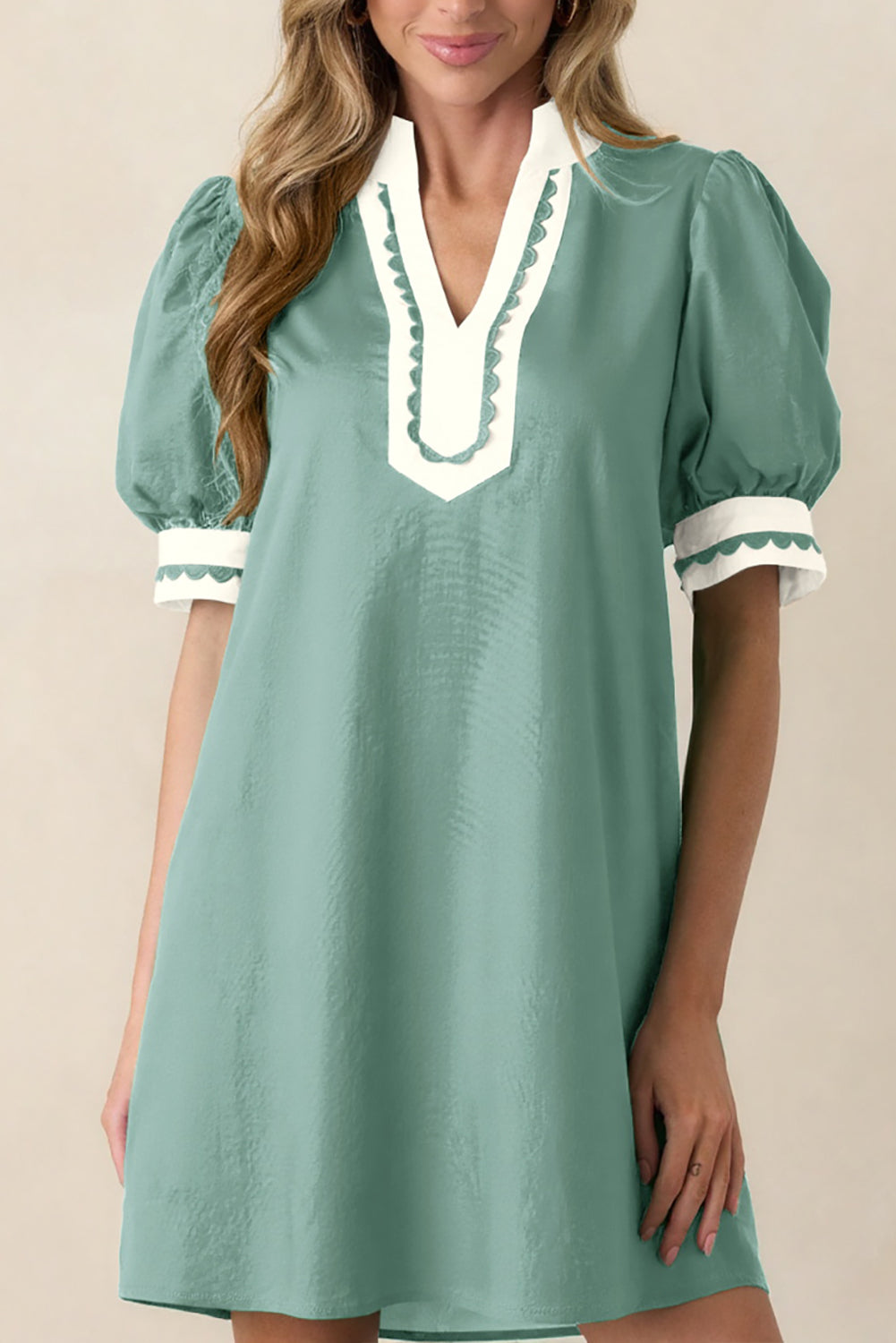 Robe courte femme manches bouffantes, festonné, colorblock