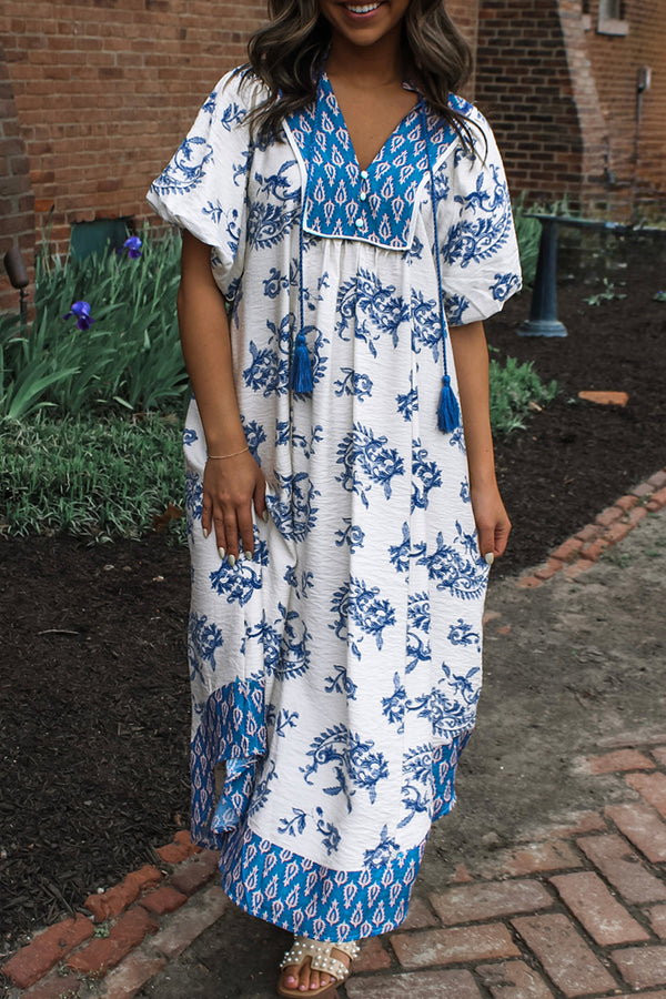 Robe femme col V, bordure contrastée — bleu ciel