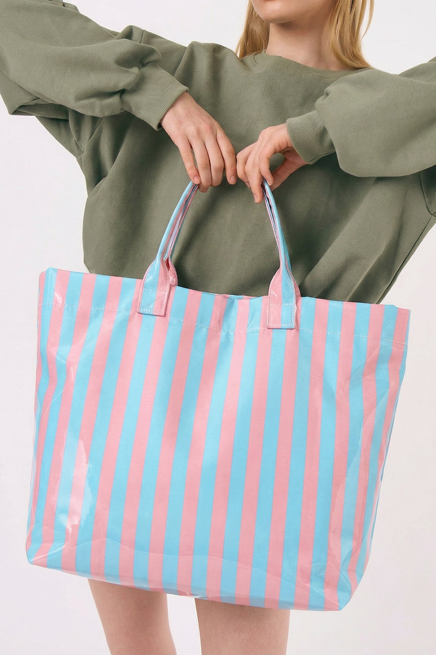 Pièce mode femme rayé — bleu clair