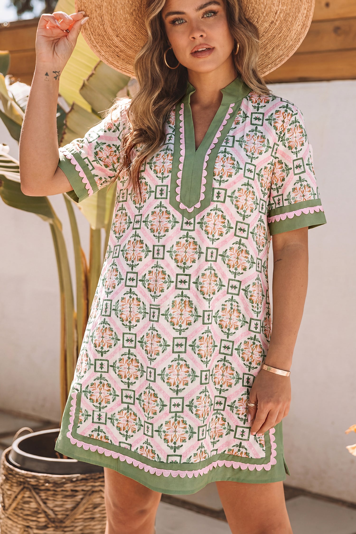 Robe courte femme manches courtes, ample — multicolore