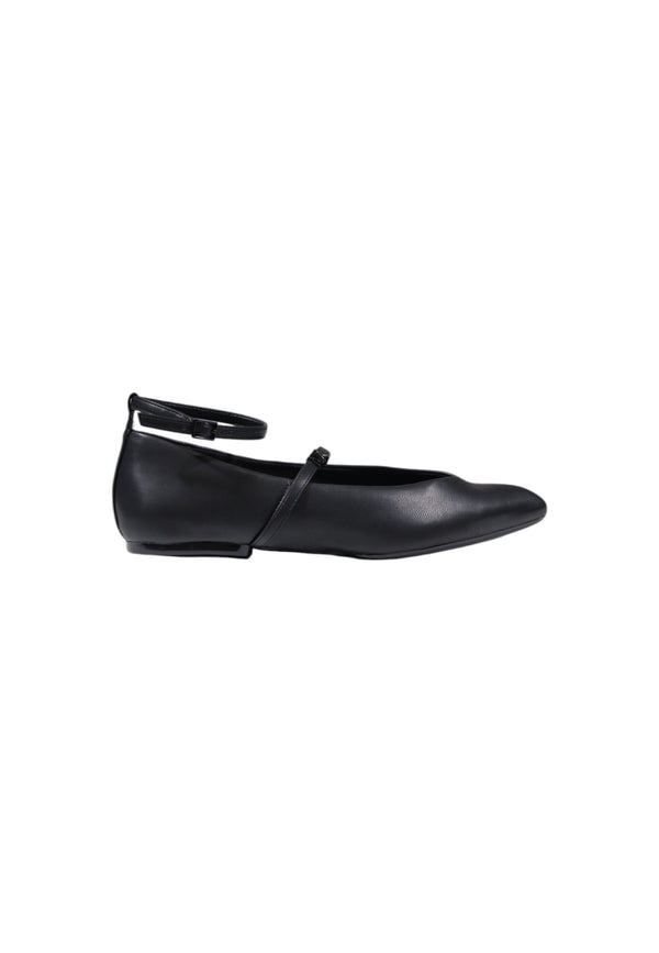 Armani Exchange Chaussures femme Basses — black