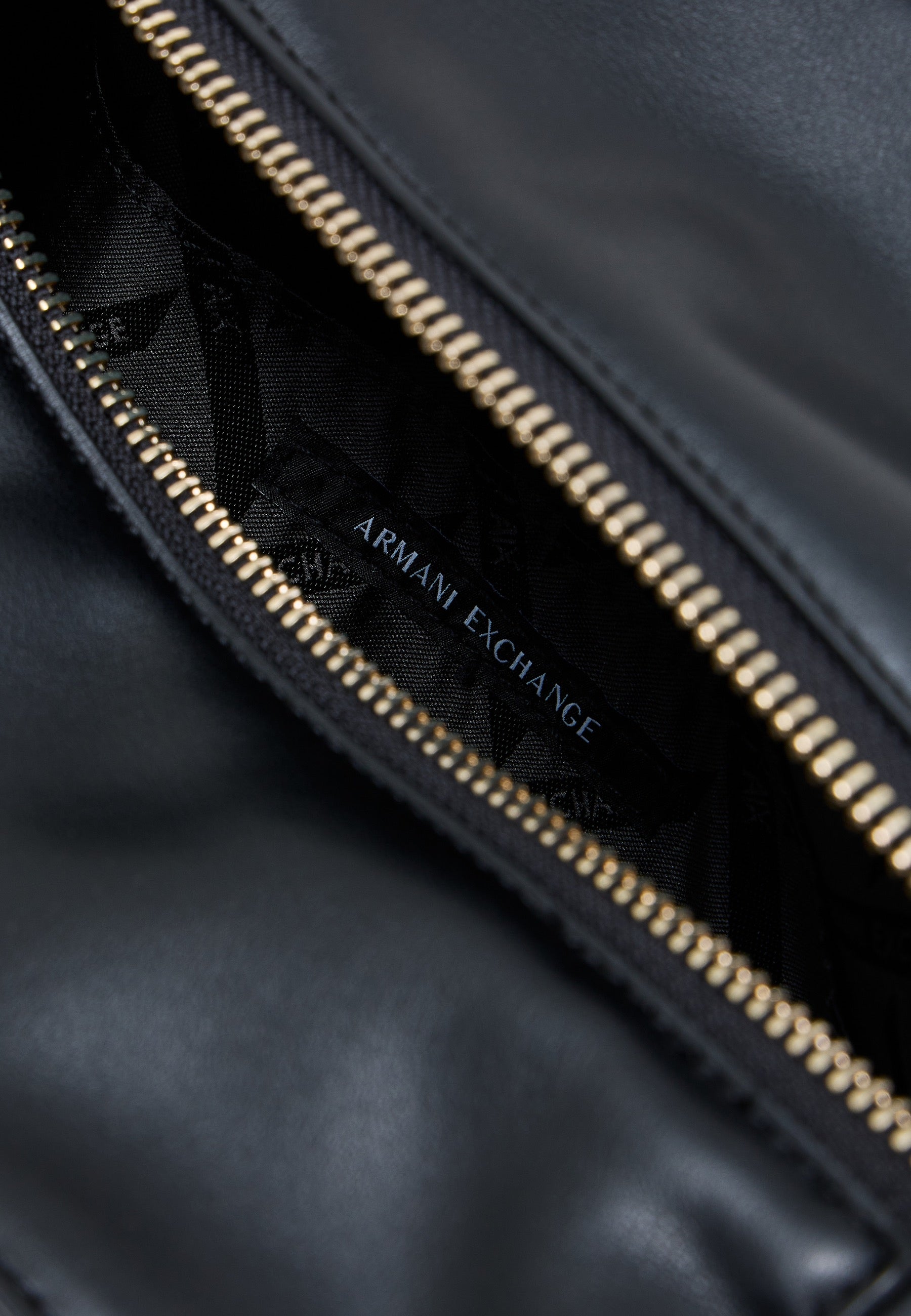 Armani Exchange Sac femme Sacs — black