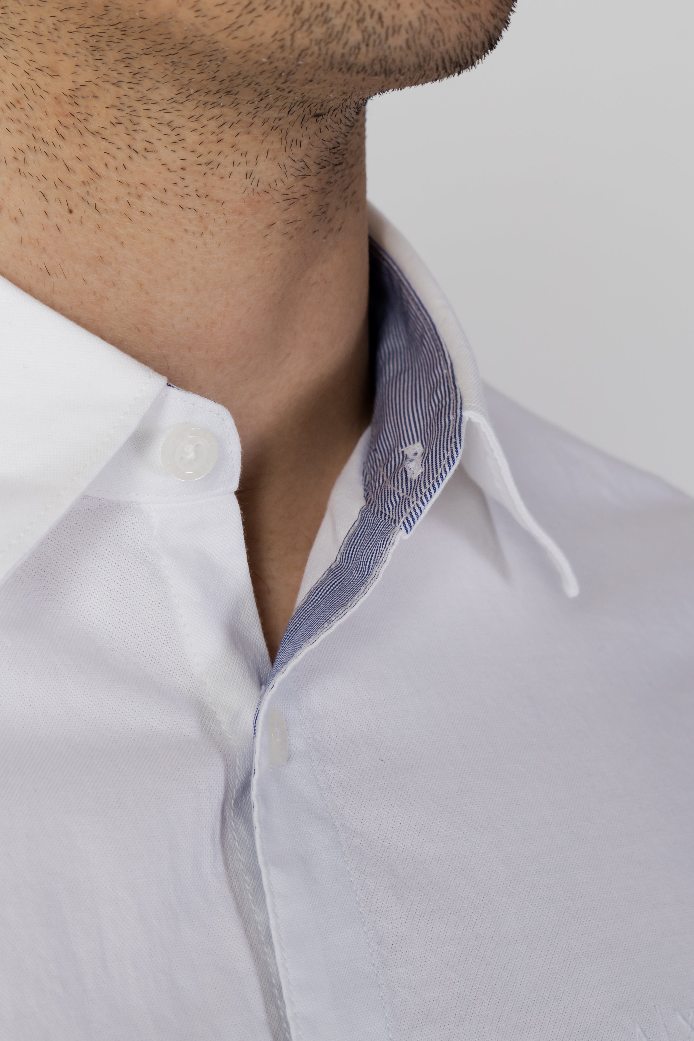 Armani Exchange Chemise homme Chemises — white