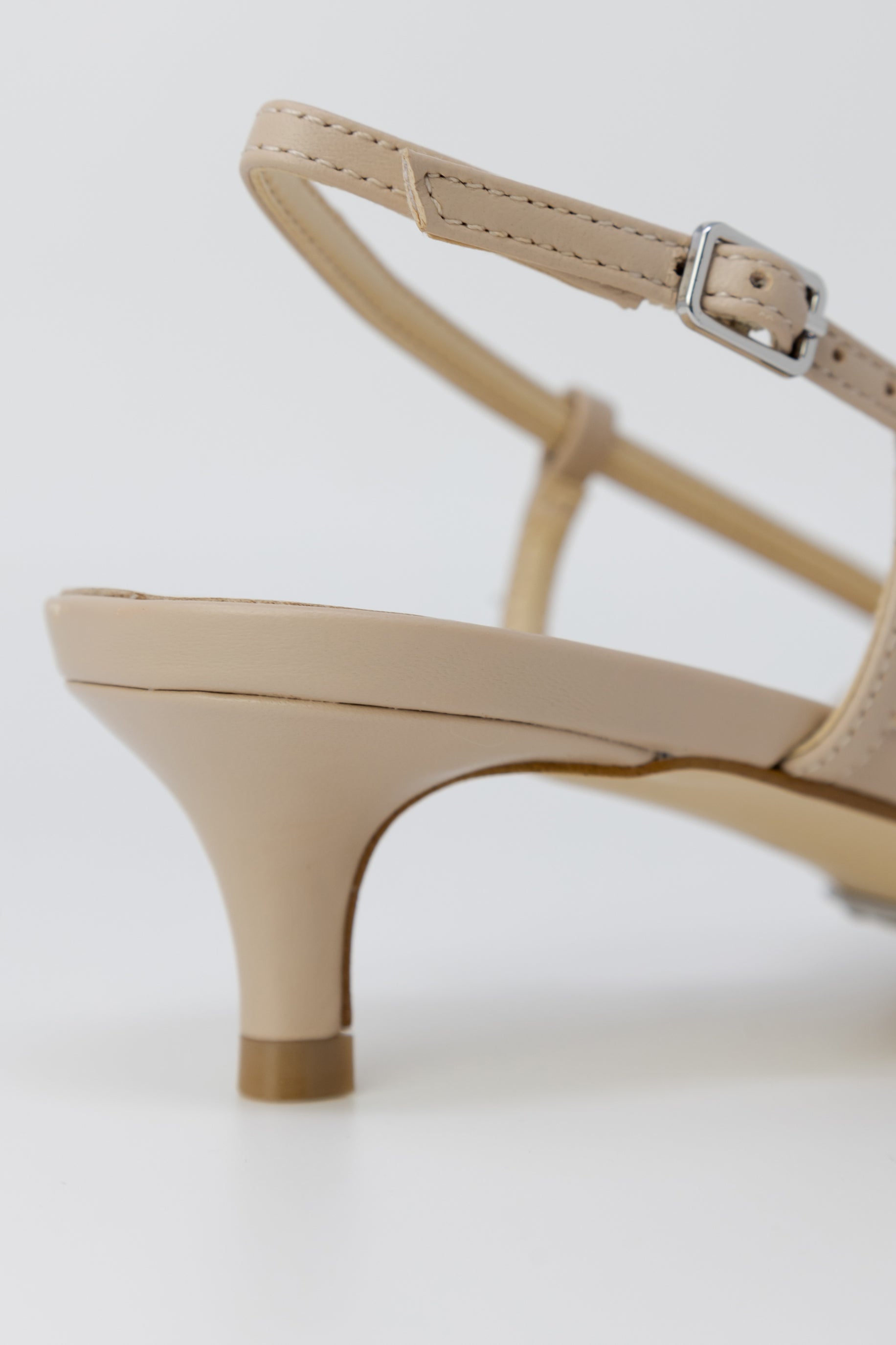 Guess Chaussures femme Escarpins — beige