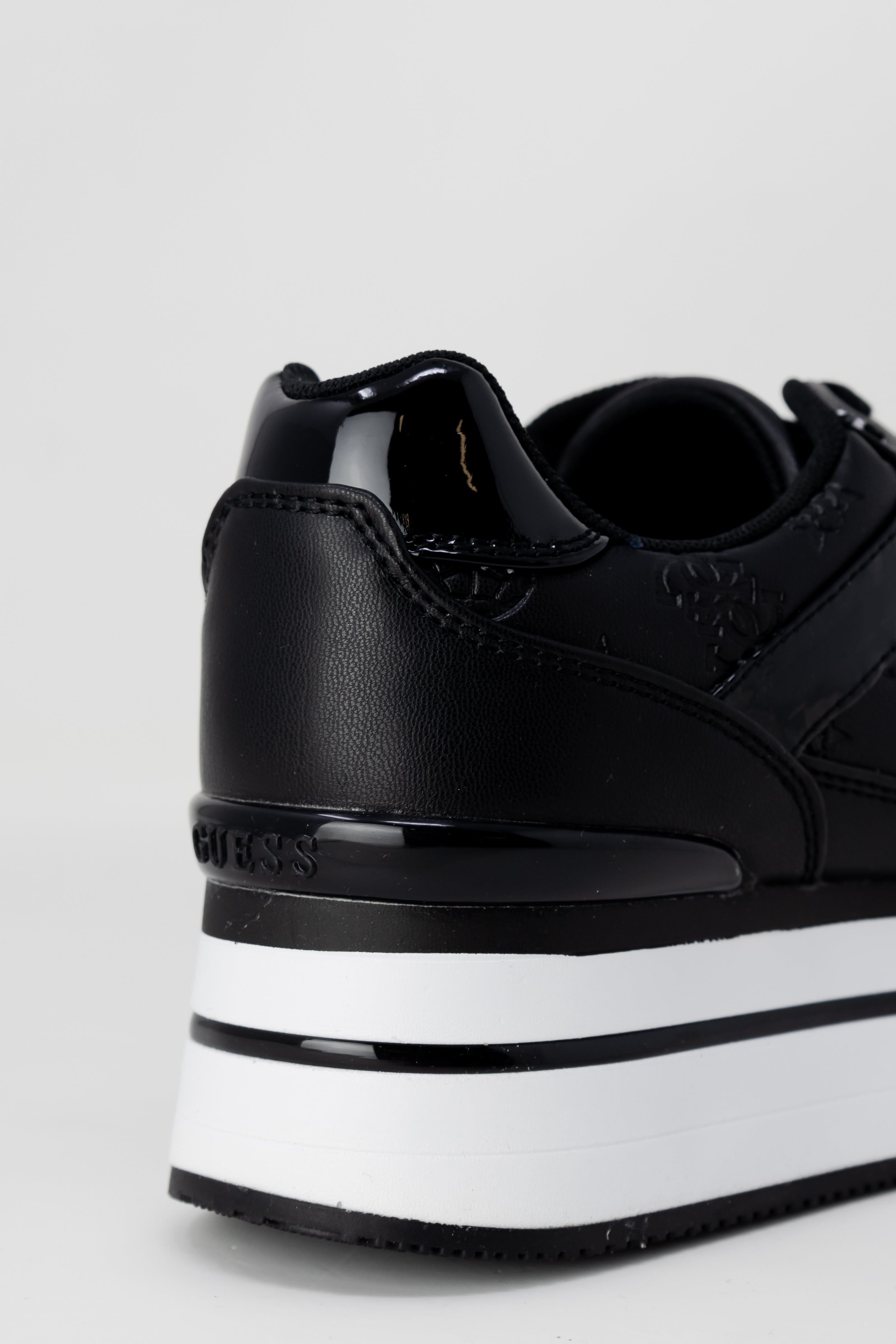 Guess Baskets femme — black